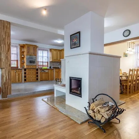 Tatryhome - Dom Casa de Férias Veľký Slavkov