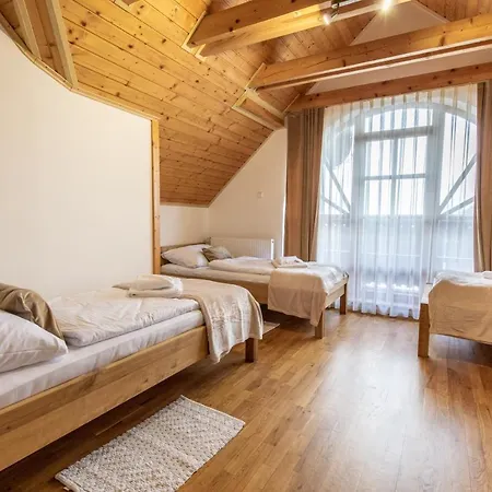 Tatryhome - Dom Dovolenkový dom *